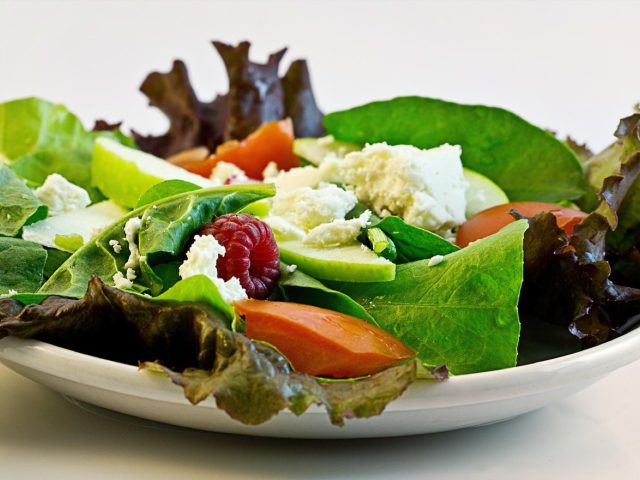 Déficit calorique : définition et délai pour voir des résultats