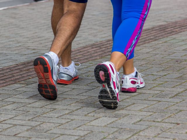 Dès maintenant, vos chaussures de running freinent-elles vos performances ?
